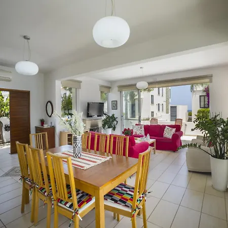Asteria By The Sea * Protaras