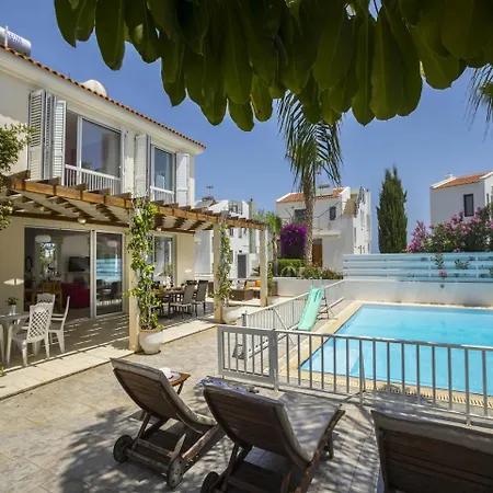 Villa Asteria By The Sea