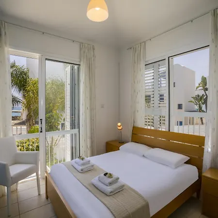 Villa Asteria By The Sea