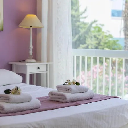 Villa Asteria By The Sea Protaras